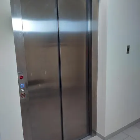 Im Haus Mit Herz ナッセライト